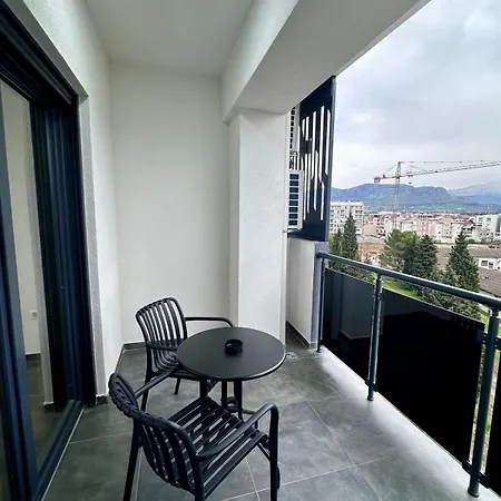 Diamond * Ποντγορίτσα